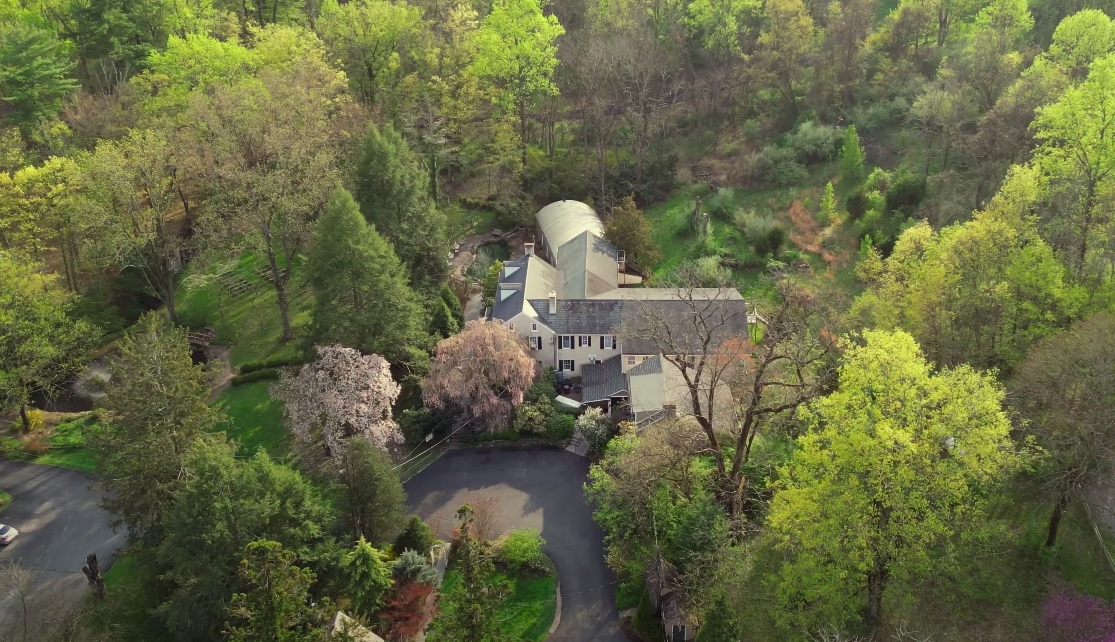 Picture of HollyHedge from Above